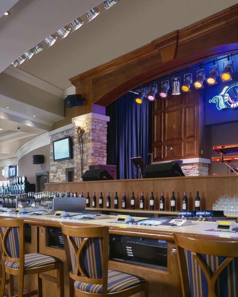 Silver Slipper Casino Hotel (Adults Only) Bay St. Louis エクステリア 写真