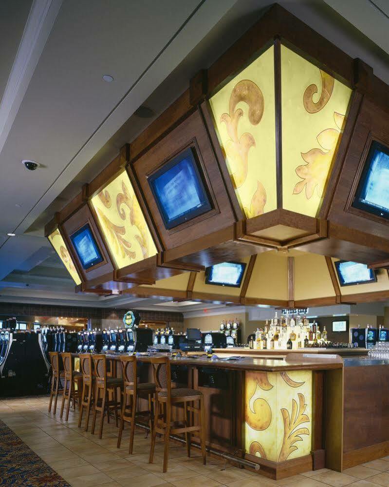 Silver Slipper Casino Hotel (Adults Only) Bay St. Louis エクステリア 写真